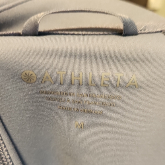 Athleta 2 Piece Set: Salutation Crop Jacket and Brooklyn Heights Cargo Pant - Picture 15 of 16